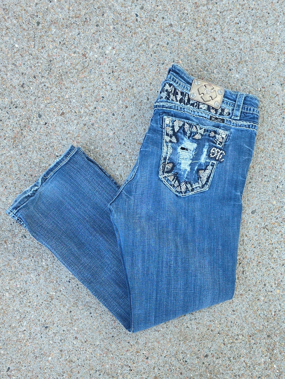 Miss Me JE8132ER Embellished Mid Rise Easy Boot Cut Jeans Plus Size 38